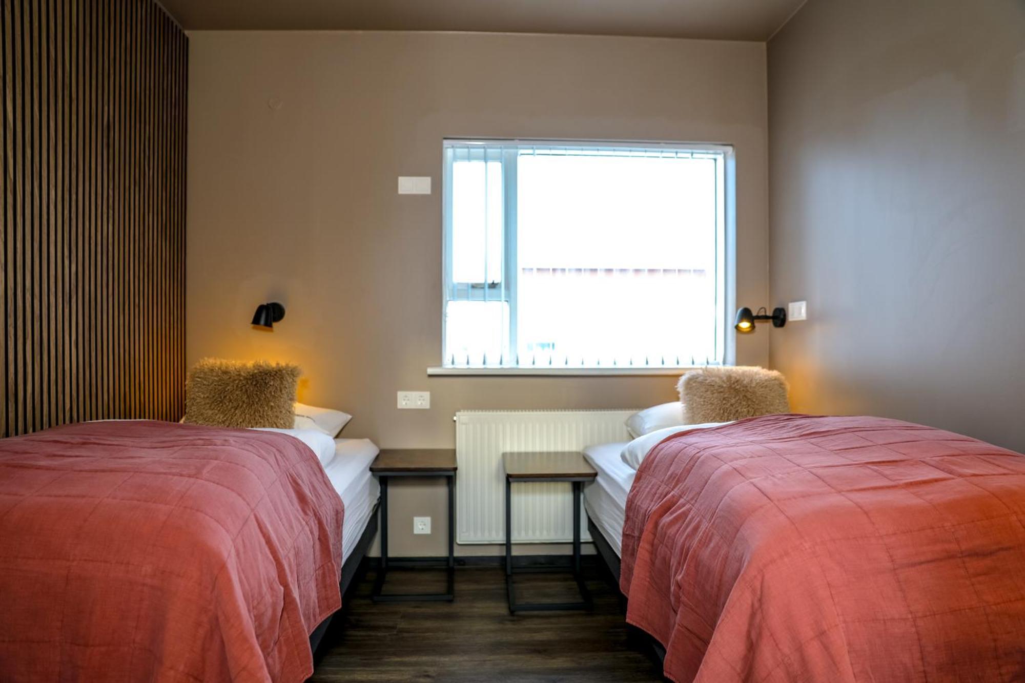 Akureyri Hostel Exterior photo