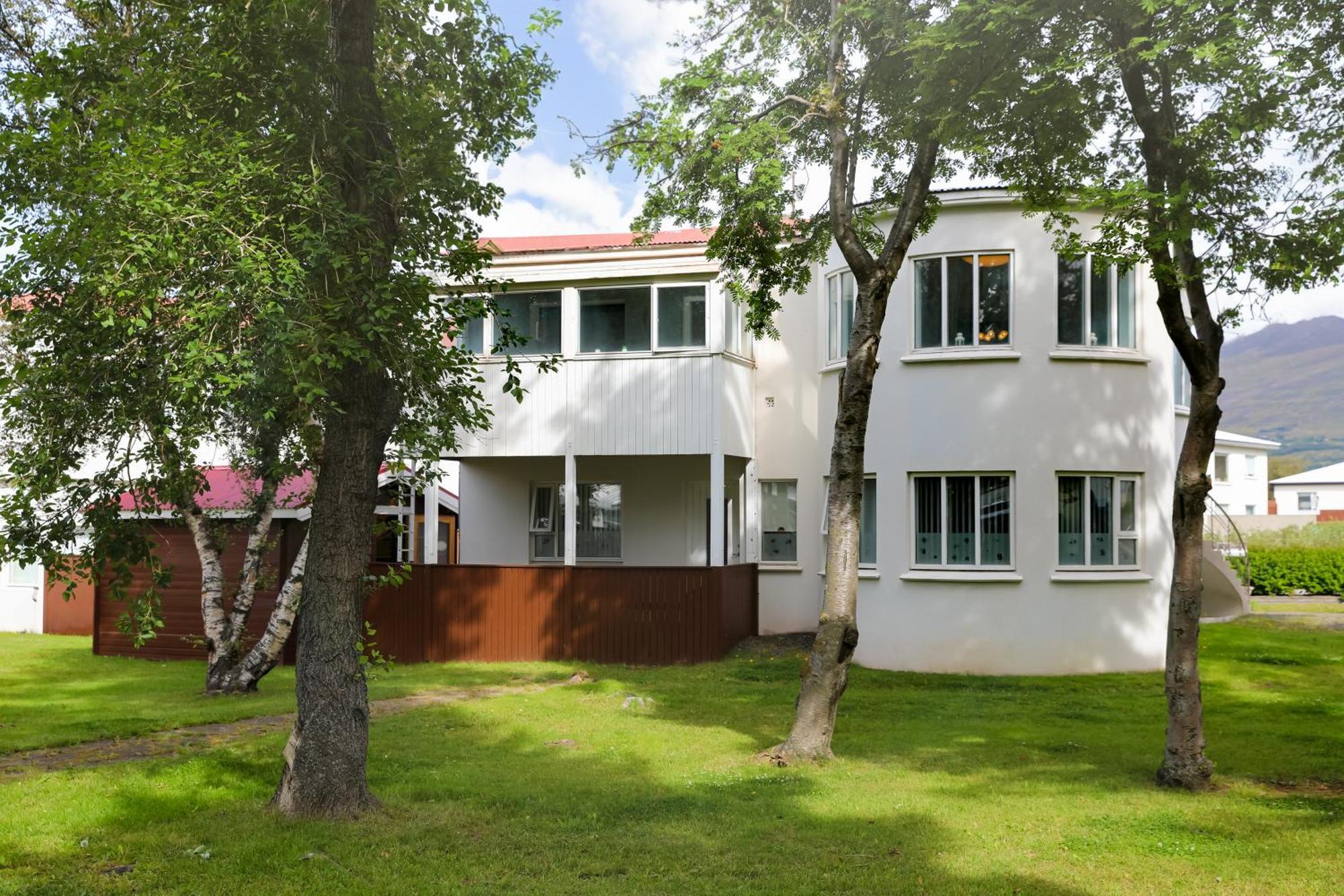 Akureyri Hostel Exterior photo